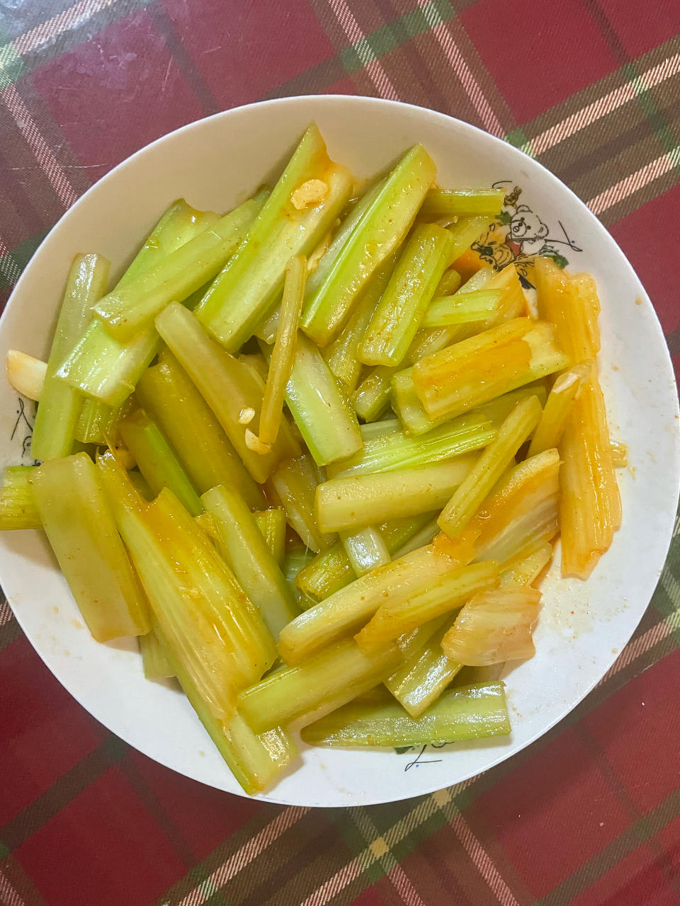 究极解油腻好菜：蒜炒西芹