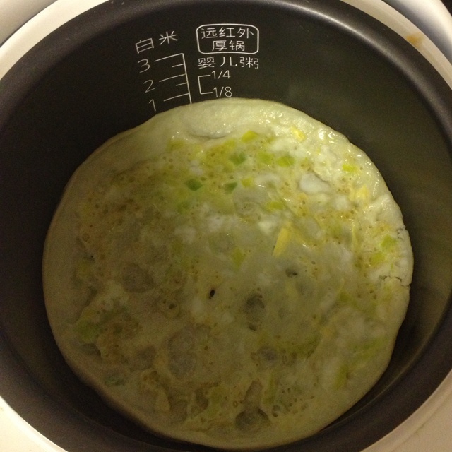 电饭锅鸡蛋葱饼