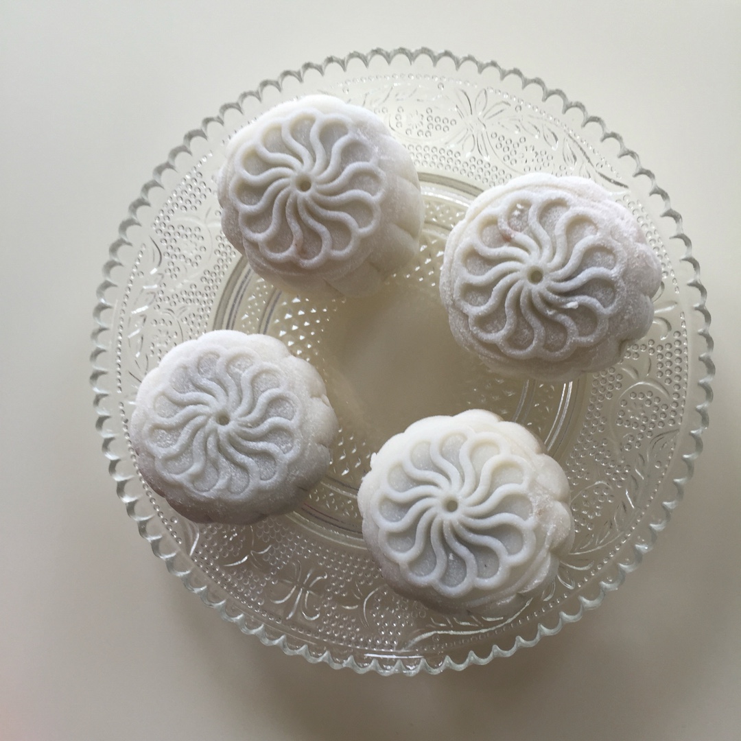 冰皮豆沙月饼