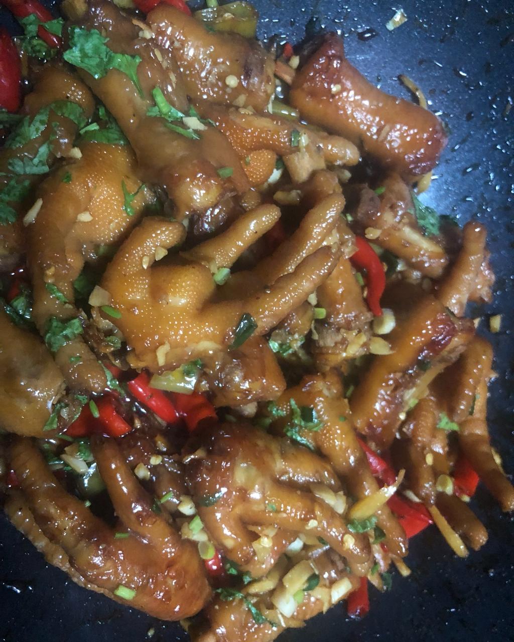 香辣烧鸡爪