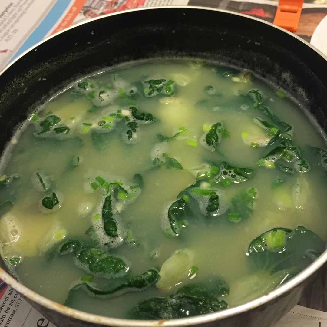 苋菜皮蛋汤
