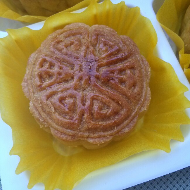 广式月饼——蛋黄莲蓉月饼