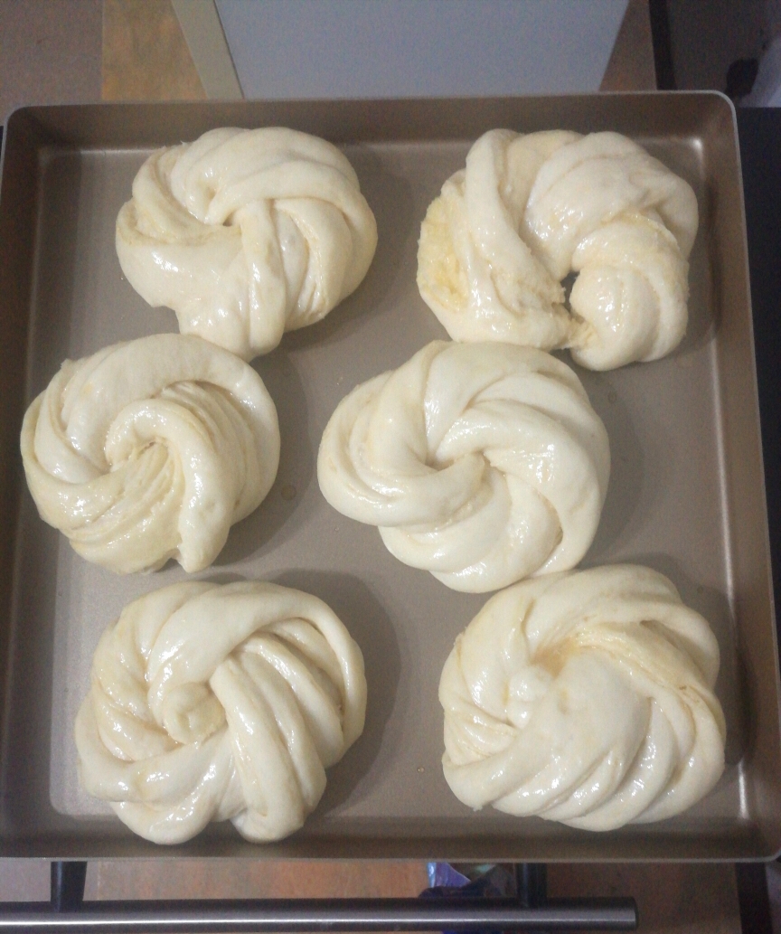 奶香椰蓉花朵面包（一次发酵）的做法 步骤7