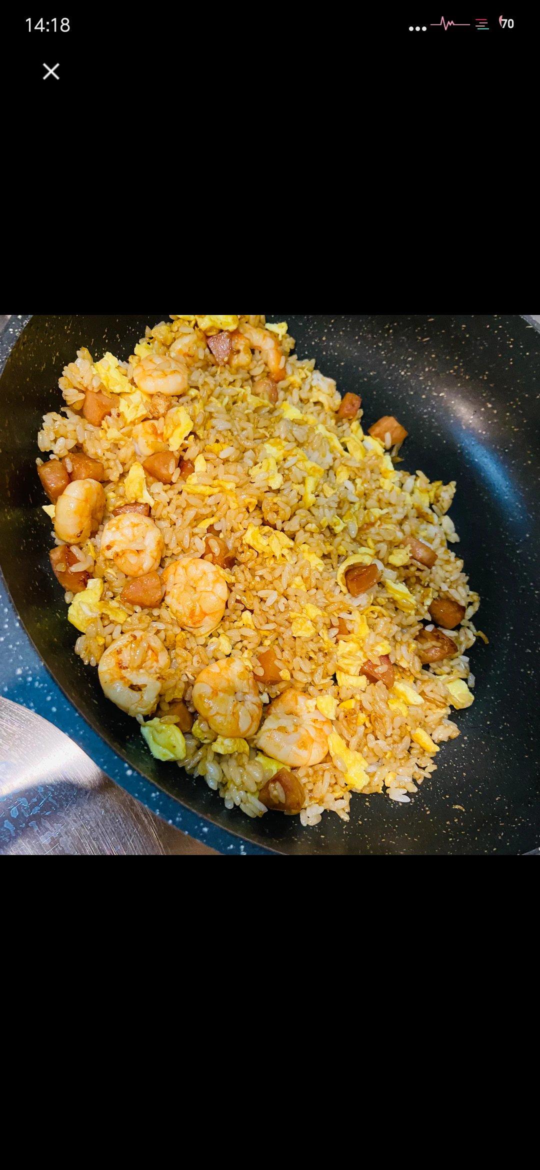 豪华版虾仁炒饭🍤