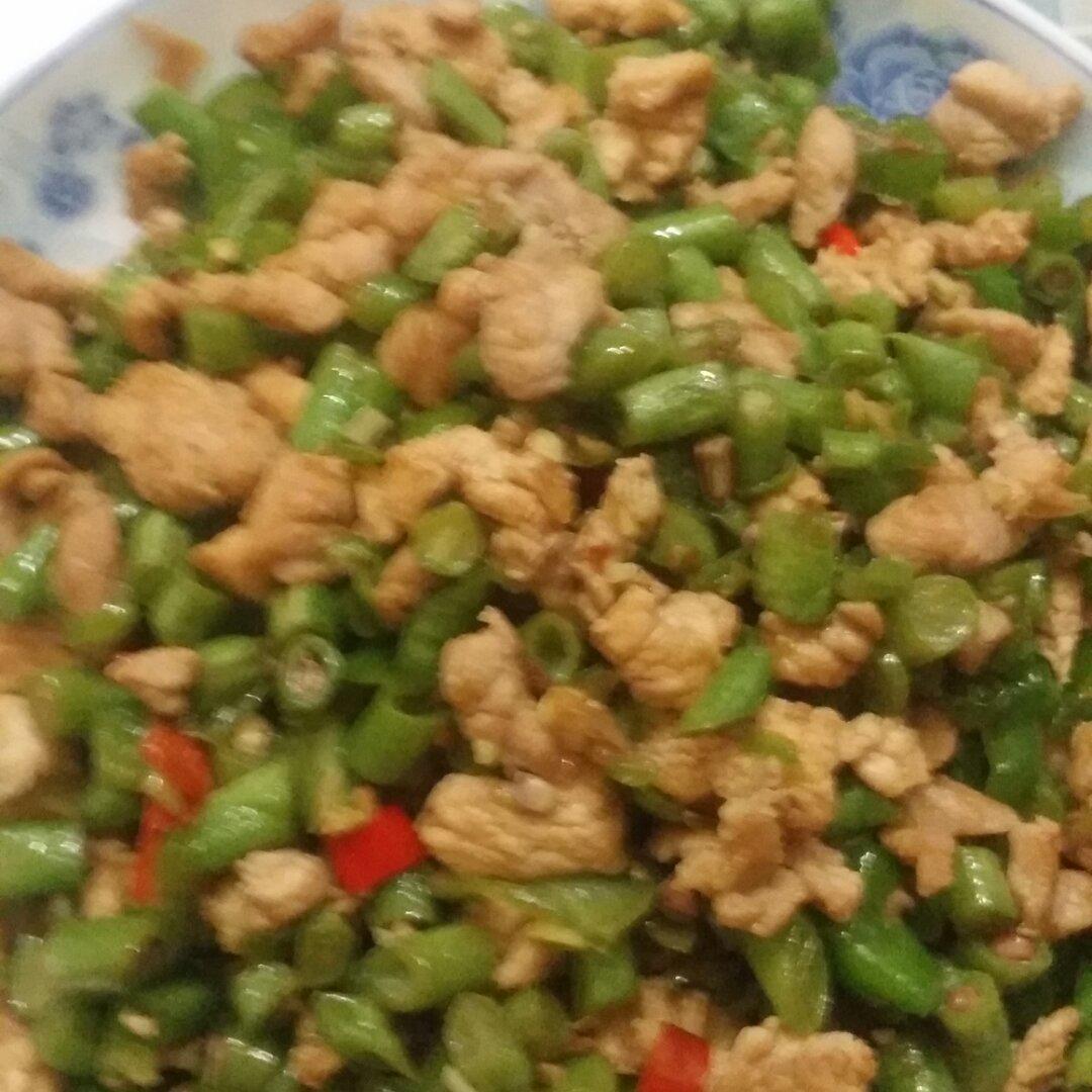 香辣肉末炒豆角 Hot Chili Beans with Pork Mince