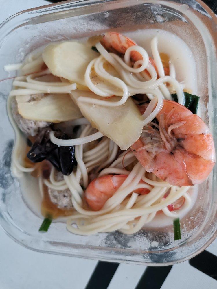 100%可以征服任何味蕾的鲜虾面