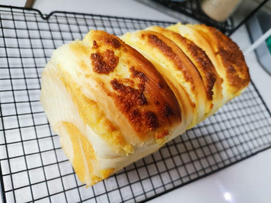 双倍椰蓉奶酥吐司