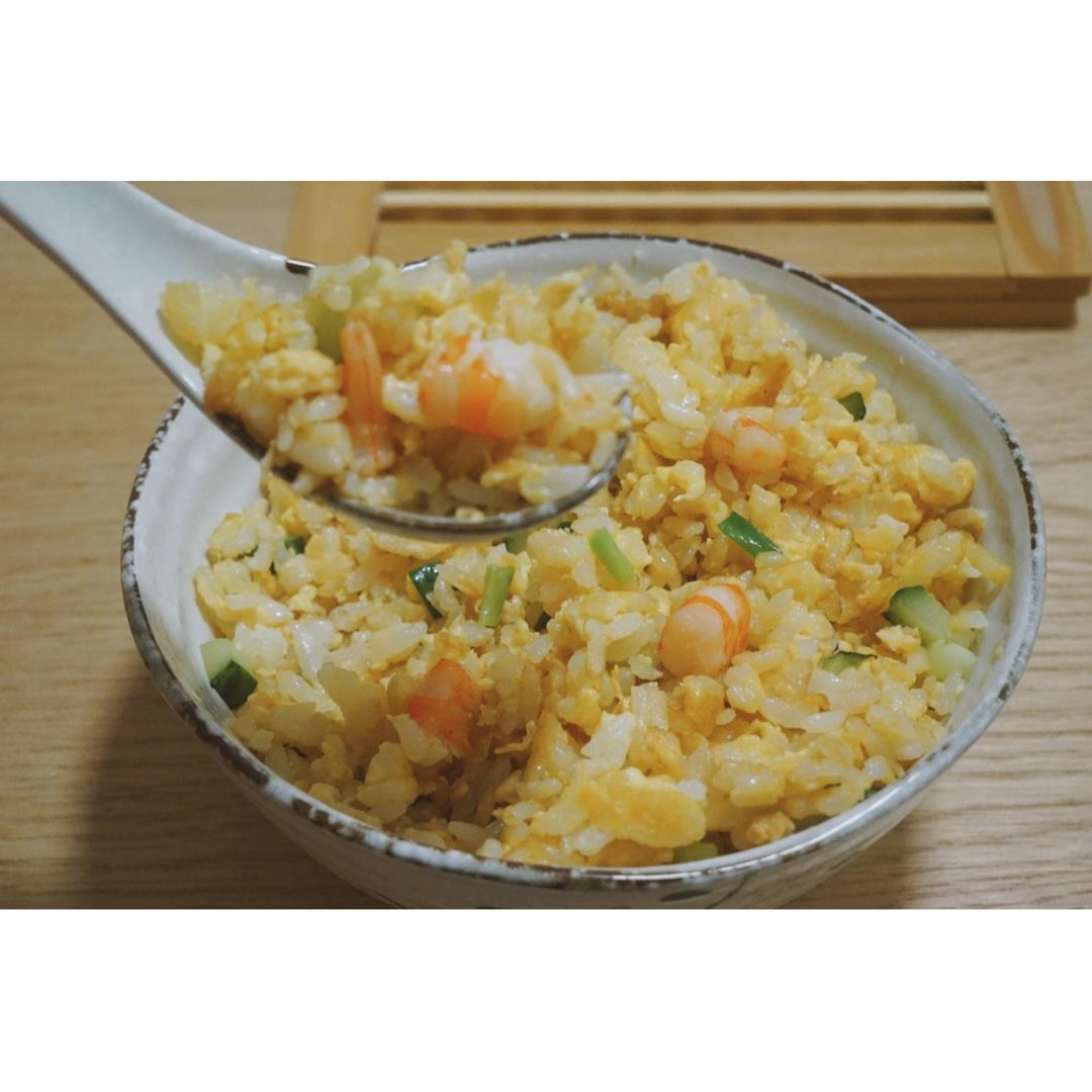 虾仁蛋炒饭
