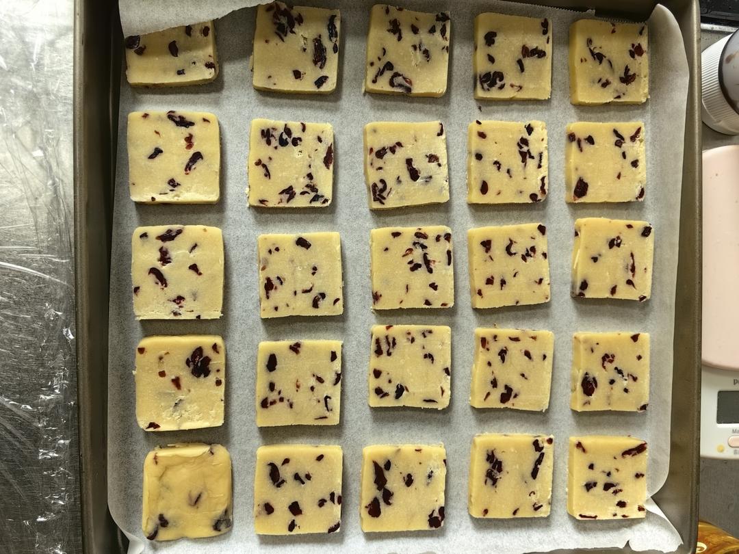 蔓越莓饼干的做法（烤箱做饼干）