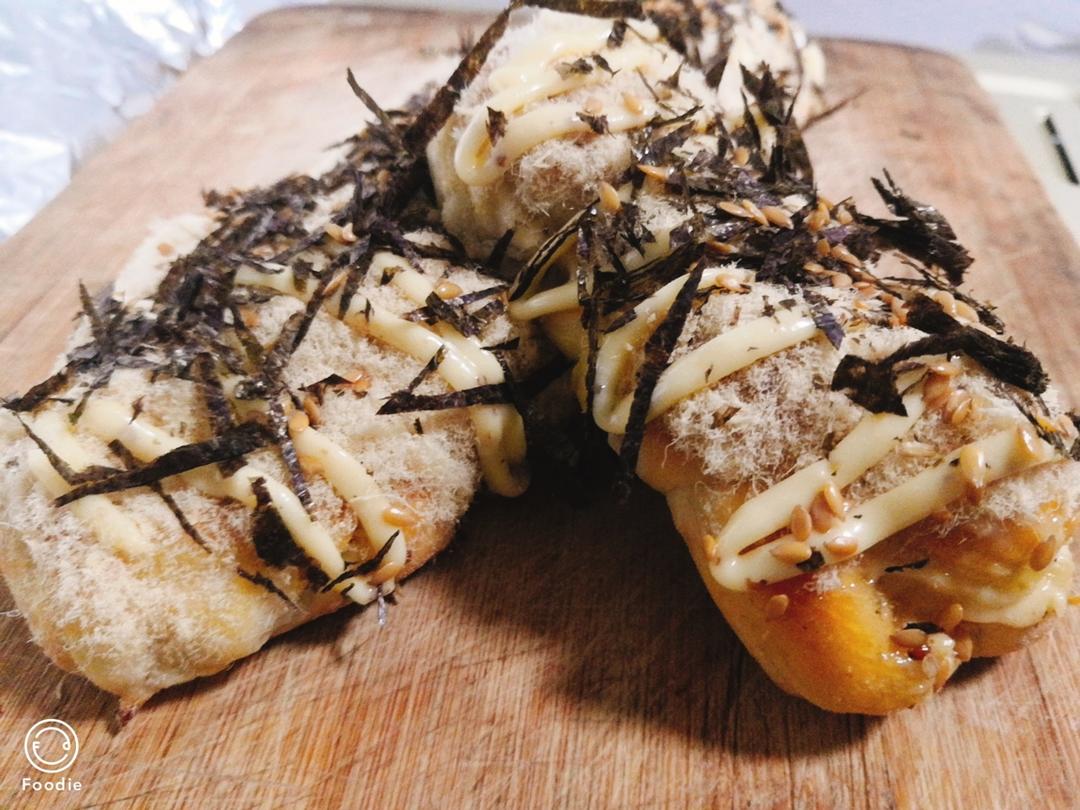 奶香芋泥海苔肉松辫子面包的做法