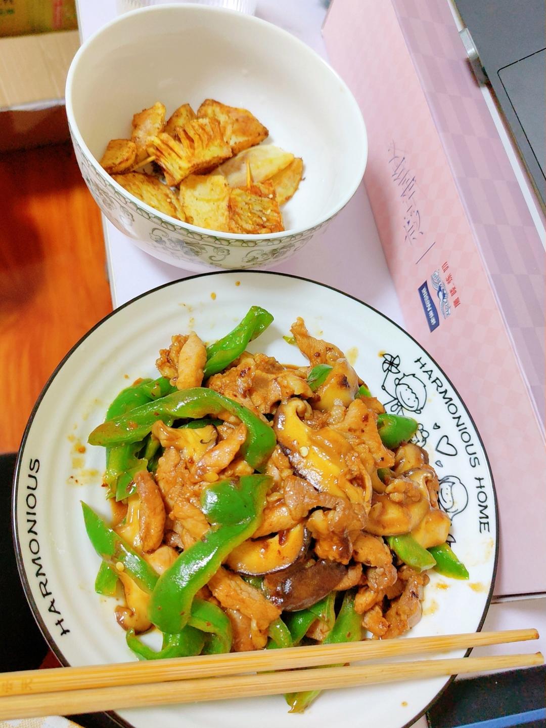 ㊙️超级下饭的青椒炒肉丝❗️吃三碗饭都不够