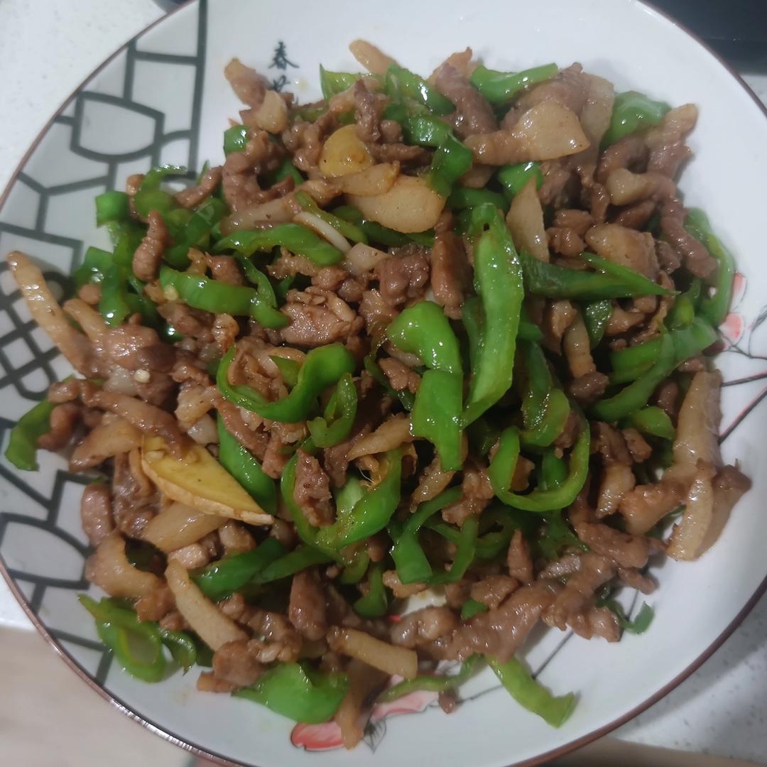 厨师长教你：“青椒肉丝”的正宗做法，色香味俱全