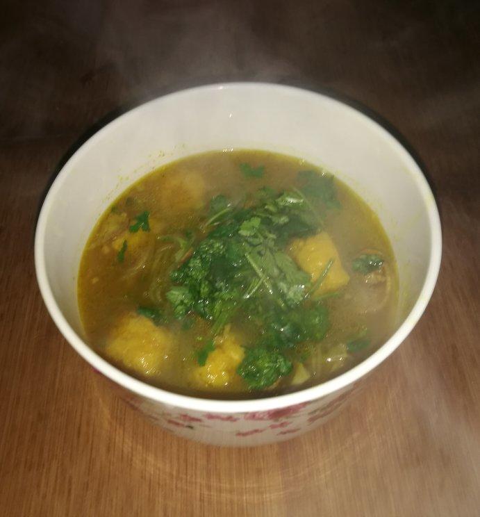 咖喱油豆腐粉丝牛肉汤