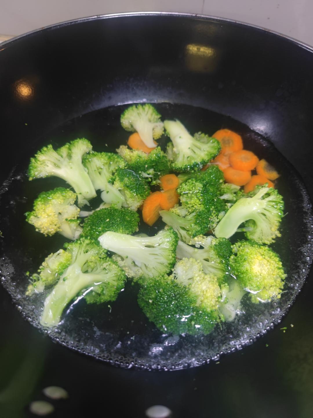 让西兰花不难吃的西兰花炒虾仁！