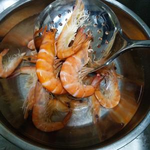 十三香基围虾的做法 步骤5