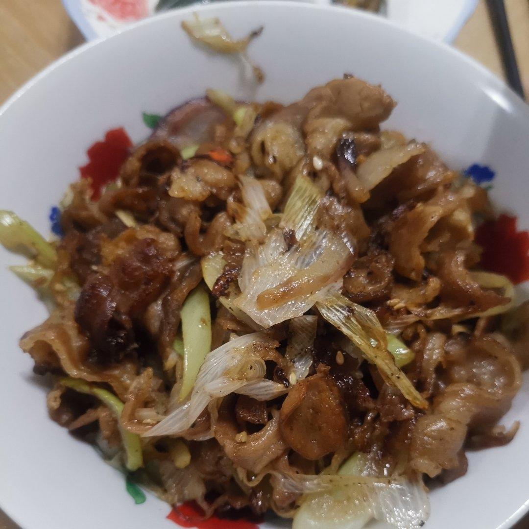 炒了20多年的葱爆羊肉