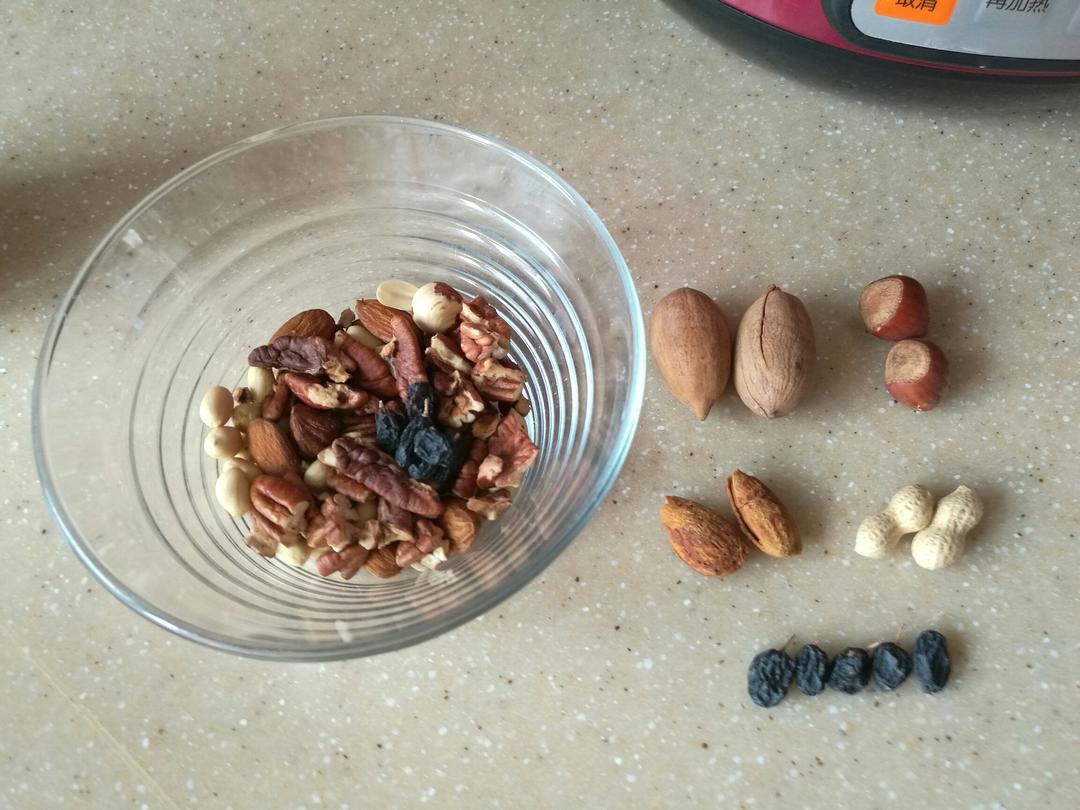 奥利奥水果坚果酸奶碎的做法