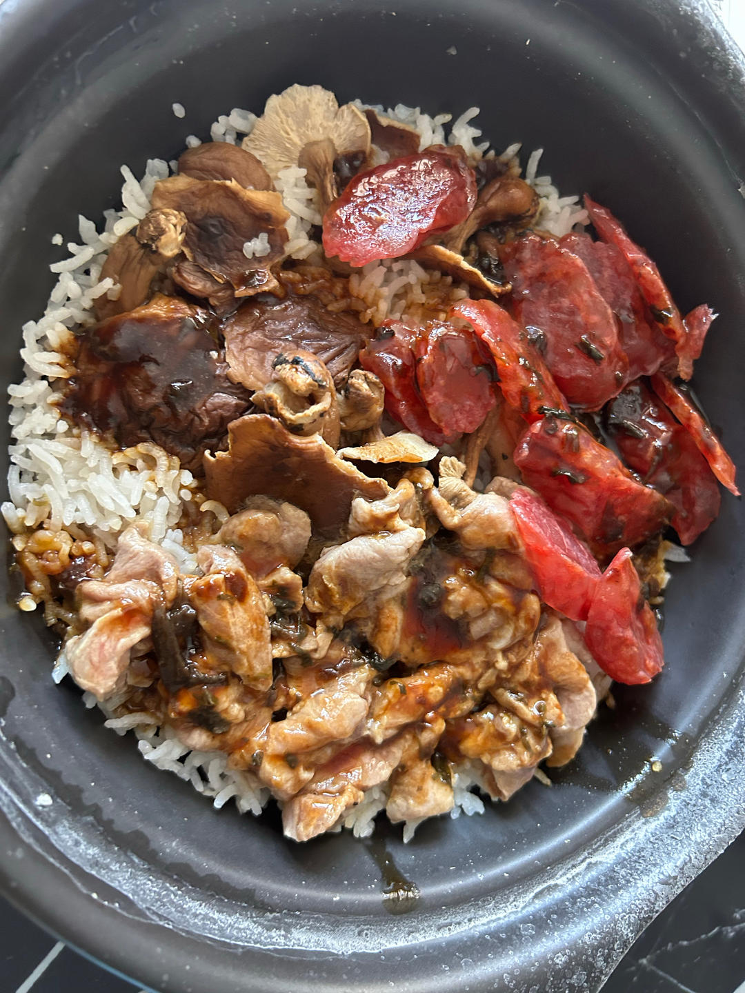 腊味砂锅饭