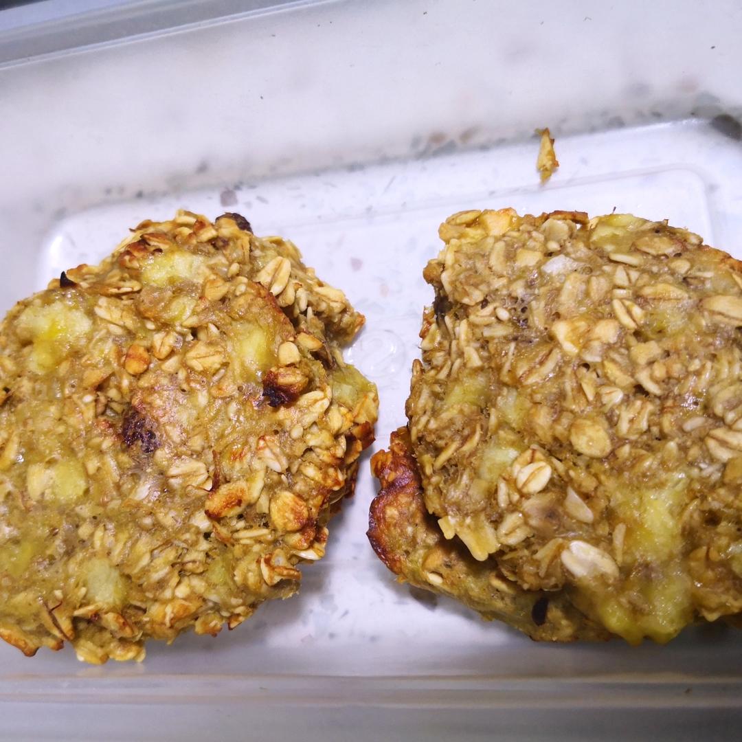 消耗香蕉燕麦的好方法～香蕉燕麦饼