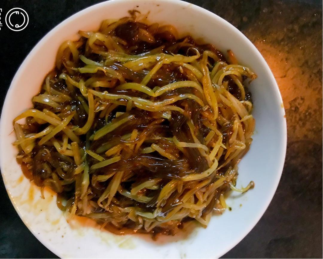 黄豆芽炒粉条