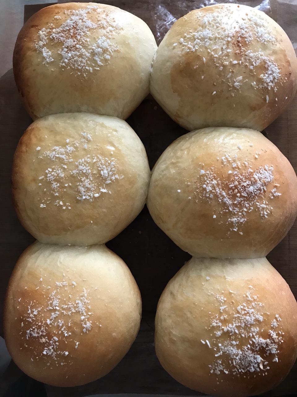 柔软看得见─超软香甜椰蓉小面包