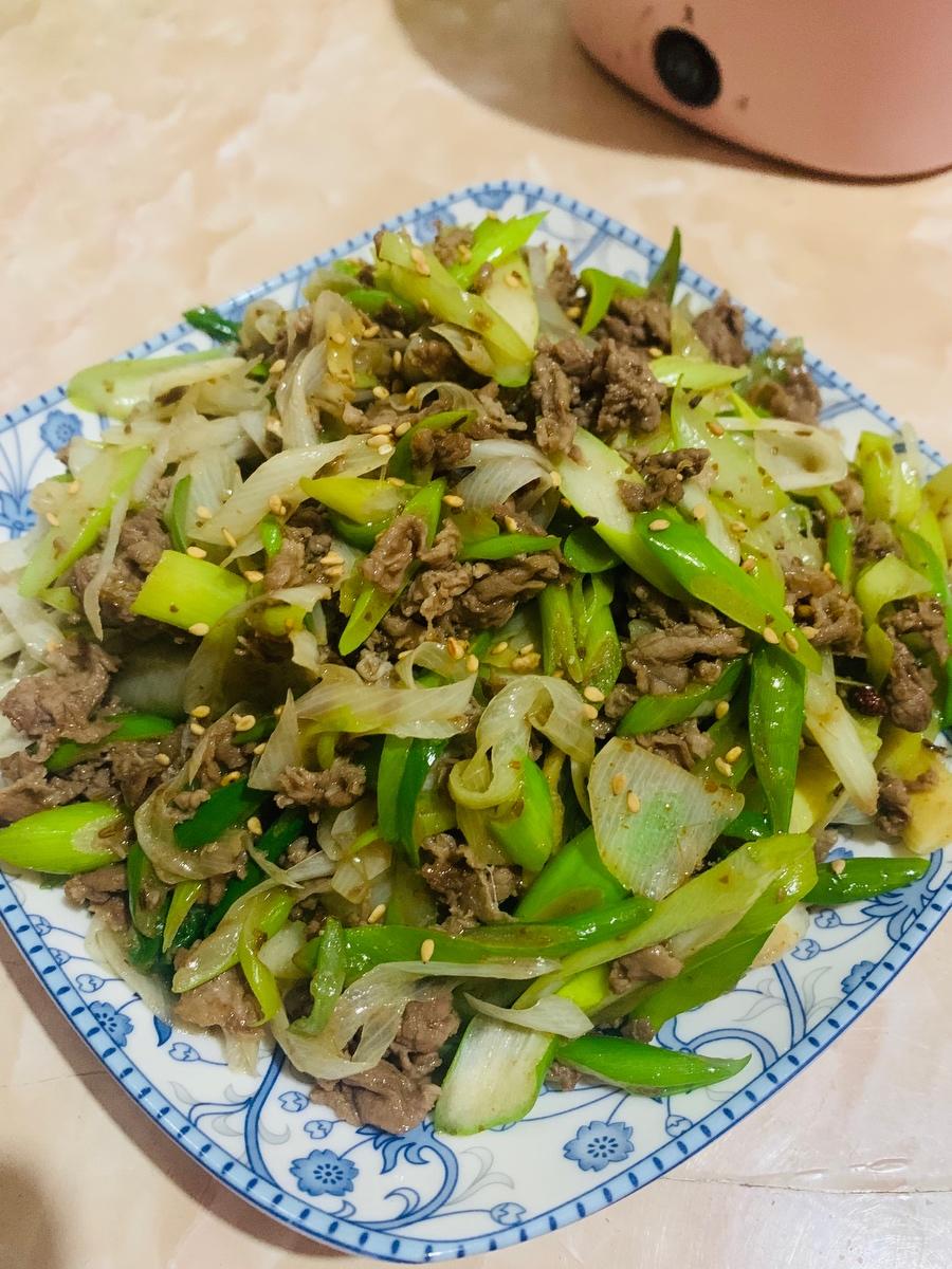 葱爆羊肉的做法