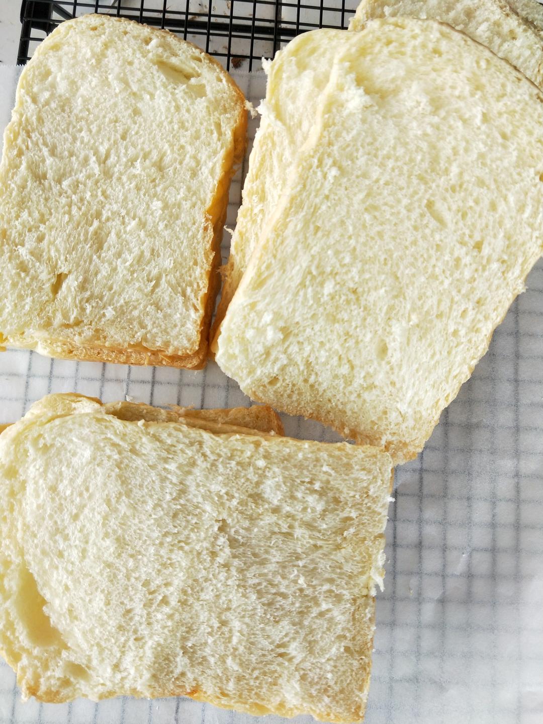 纯奶手撕吐司的做法 步骤1