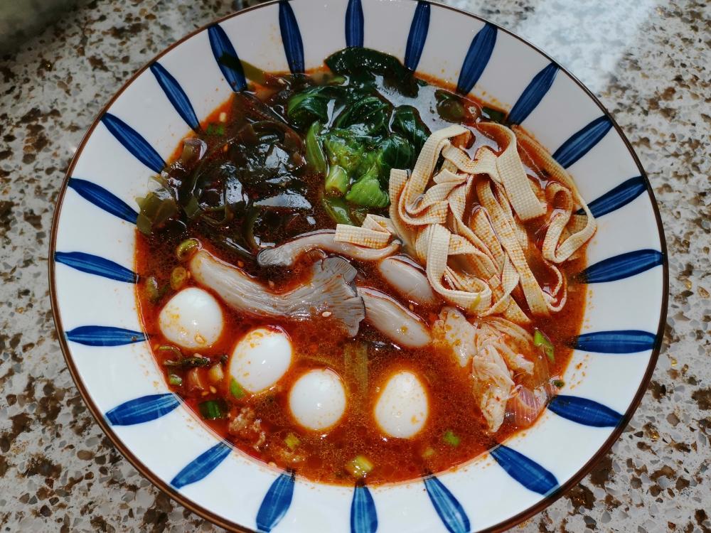 西安地道的麻辣米线