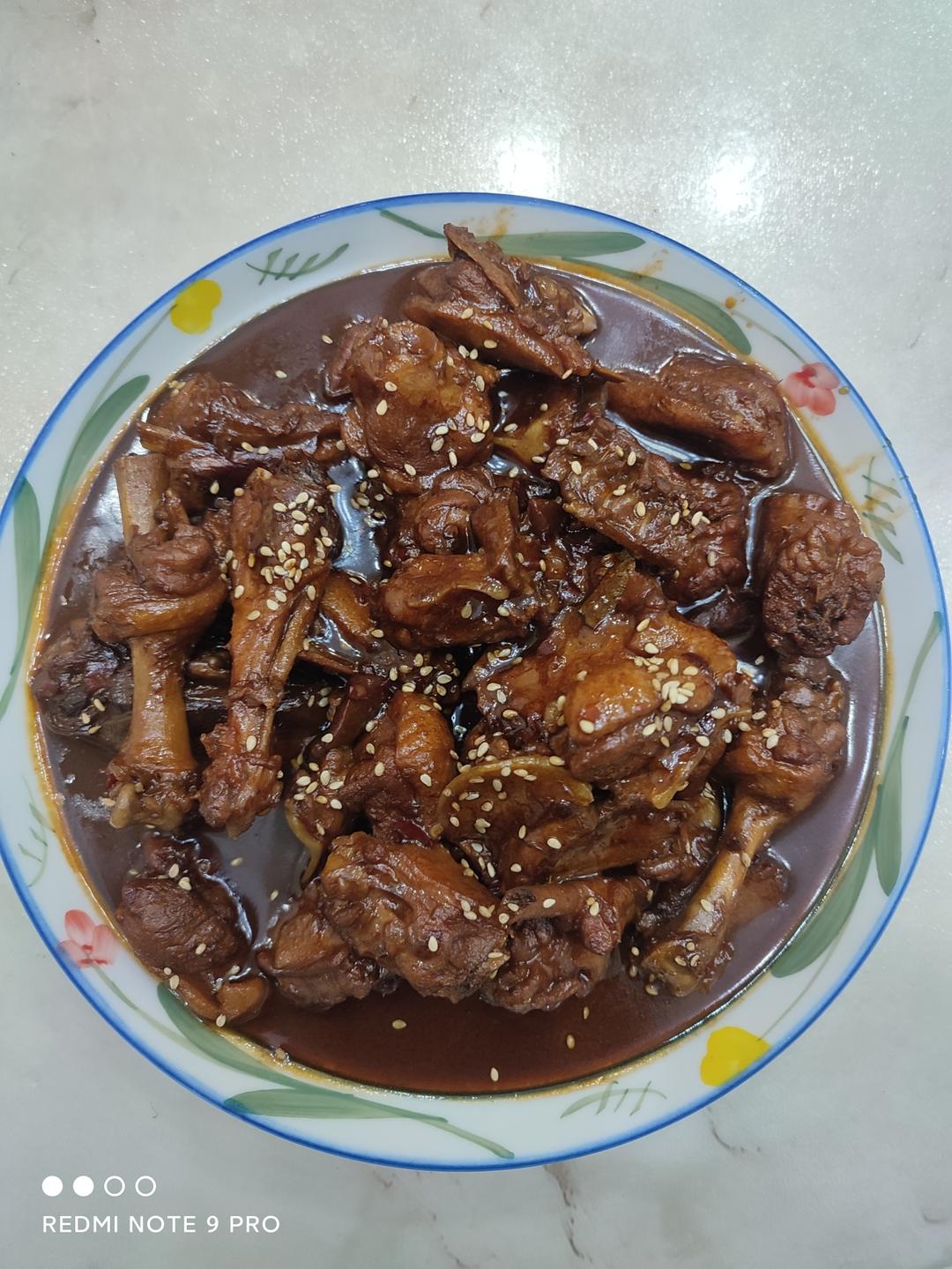 传统正宗的啤酒鸭配方和做法，鲜嫩香浓，只需炒千万不要焯水