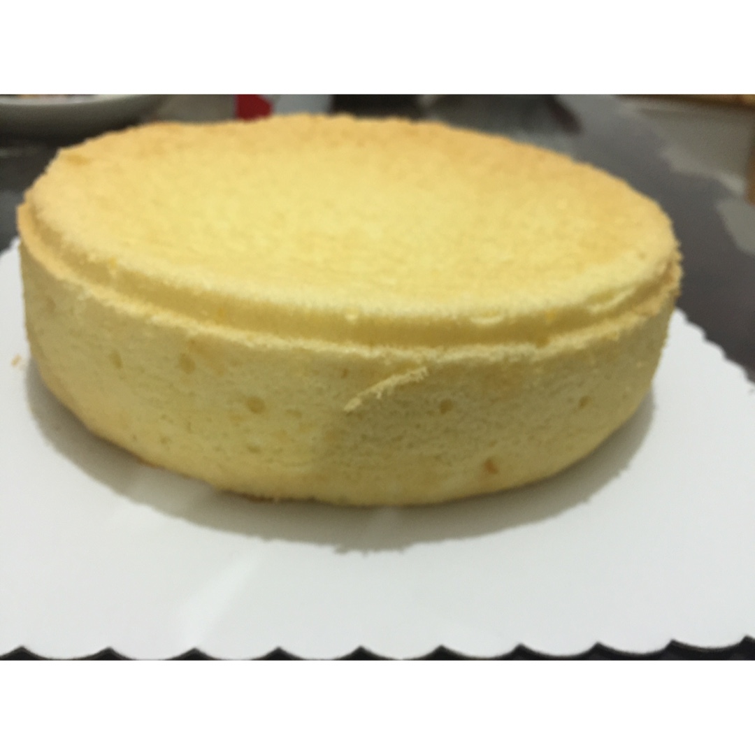 烤箱做蛋糕（戚风蛋糕的做法）