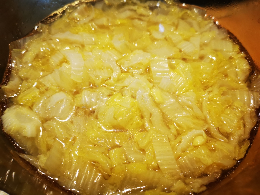 刮油，温和，好喝，好做的黄金白菜汤的做法