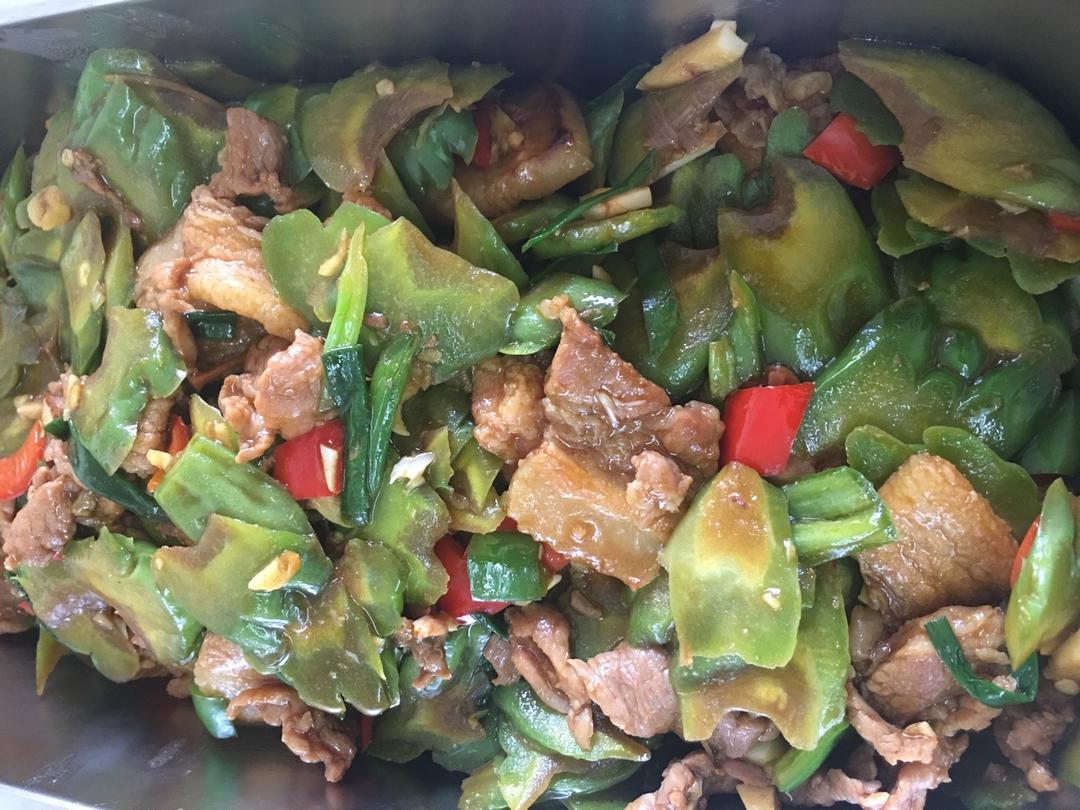 苦瓜炒肉片