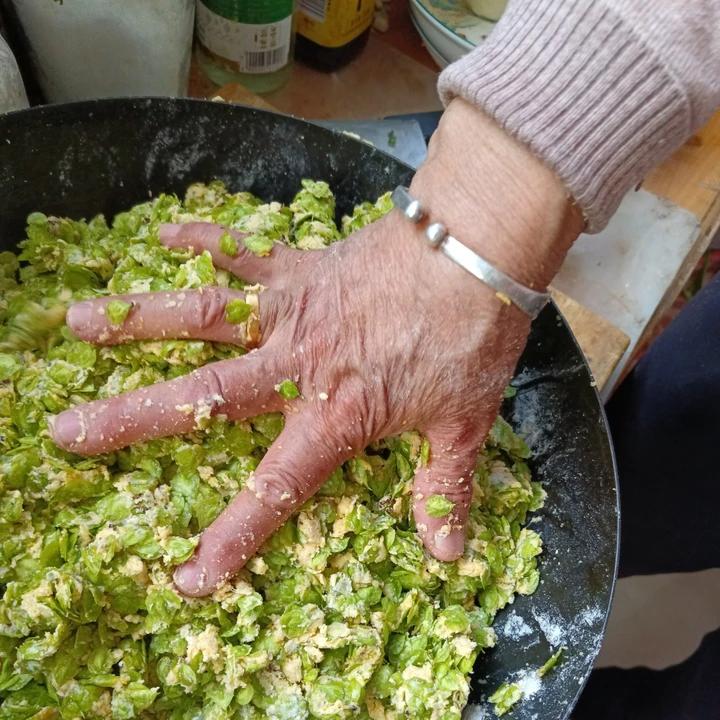 榆钱窝窝（蒸出来还是翠绿色哦）㊙️