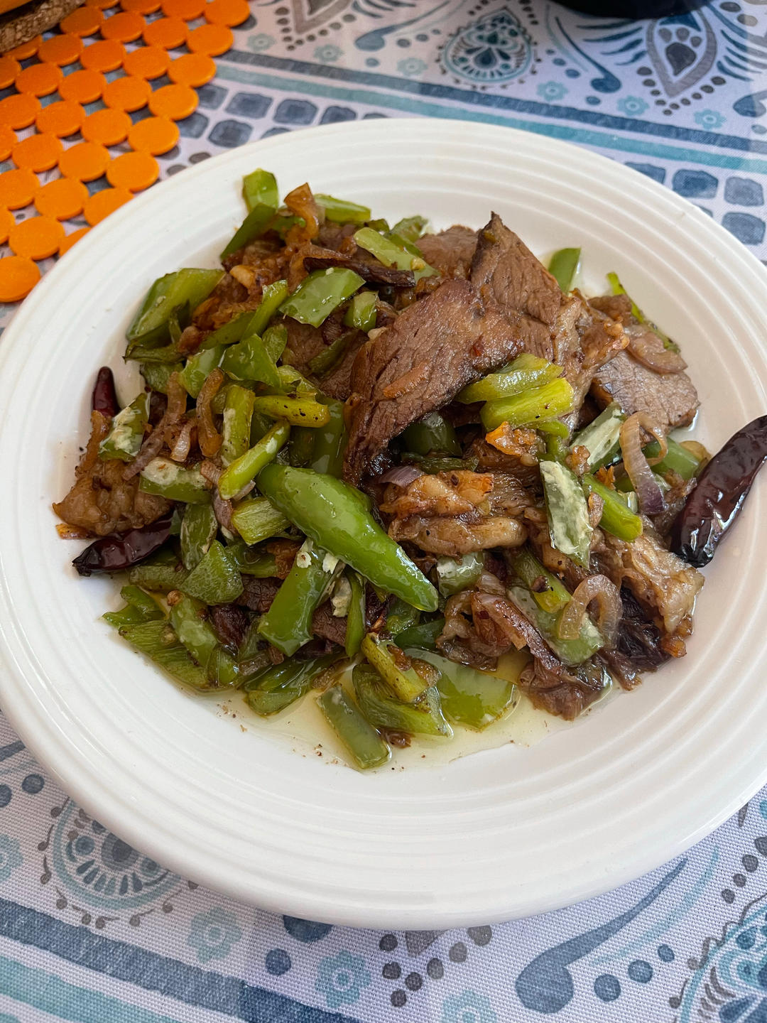 老少皆宜的一道“青椒洋葱爆炒牛肉”
