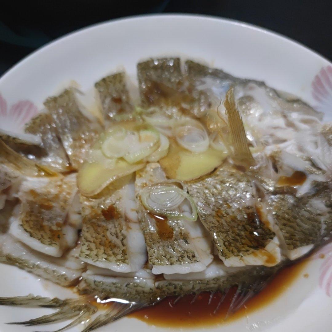清蒸鲈鱼
