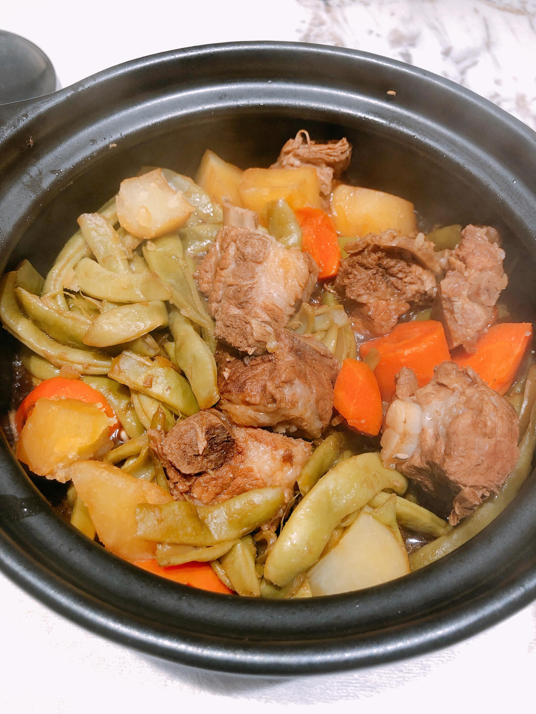 排骨芸豆炖土豆