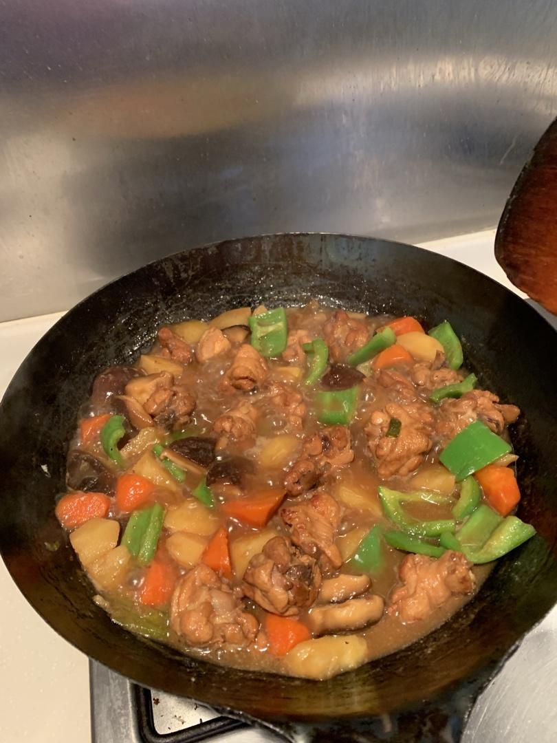 黄焖鸡米饭