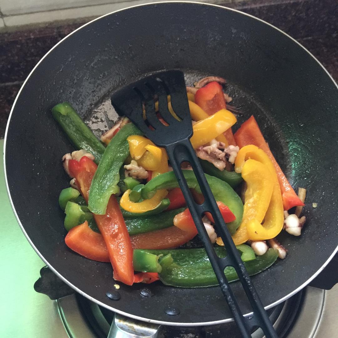 爆炒鱿鱼