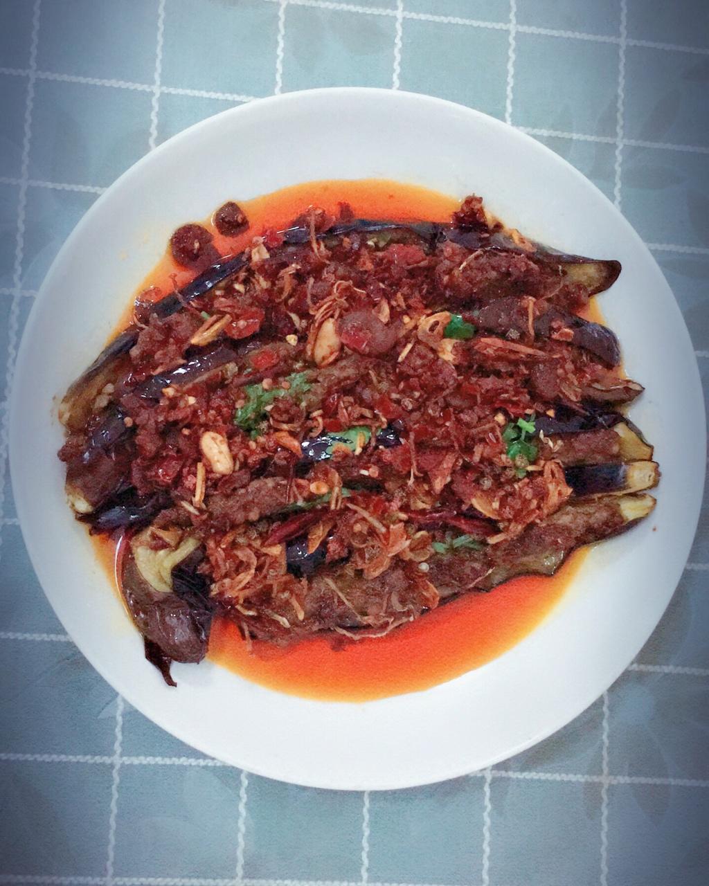 CC招牌菜销魂烤茄子，百吃不厌！