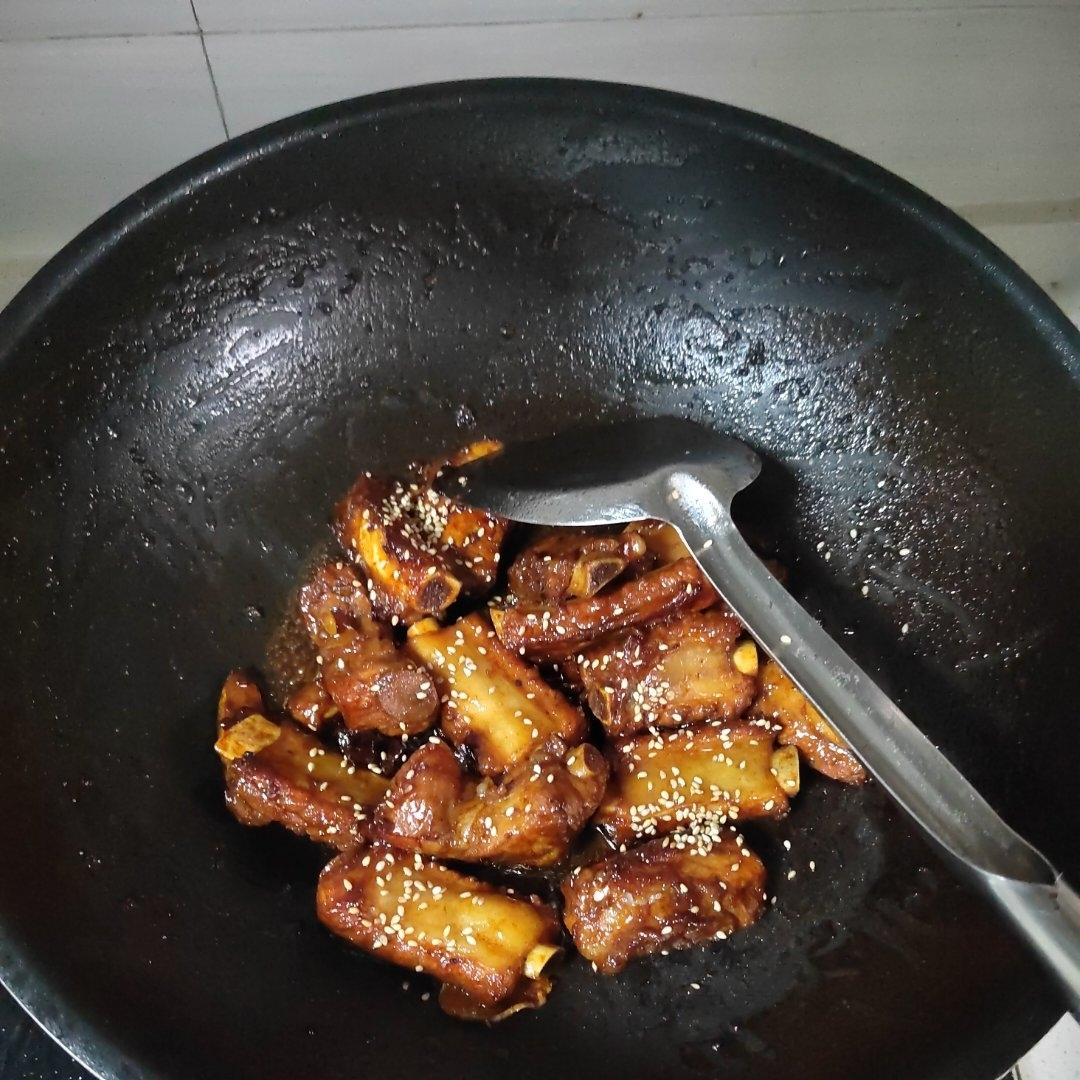 红烧排骨｜酱香浓郁