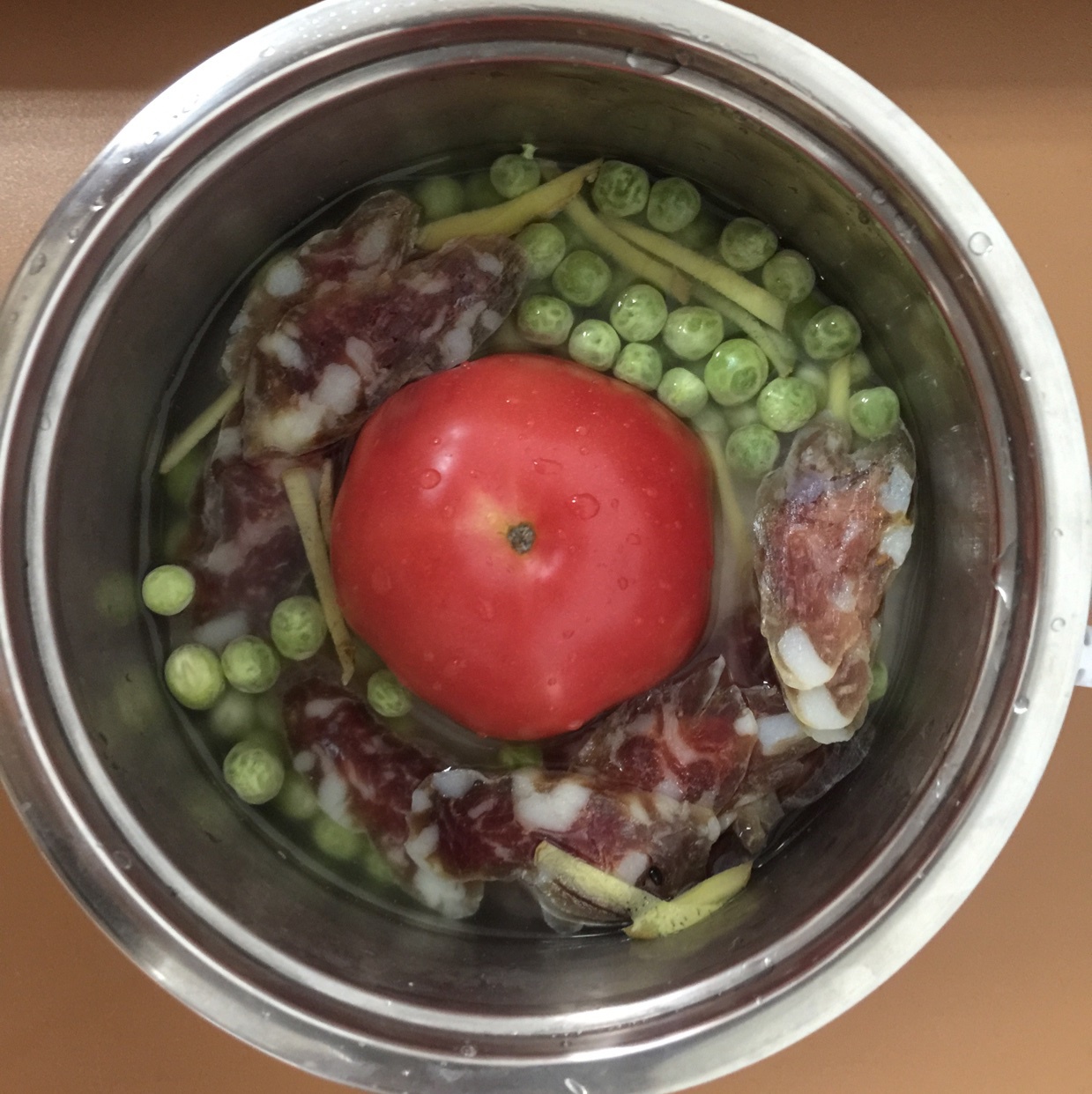 一只番茄饭