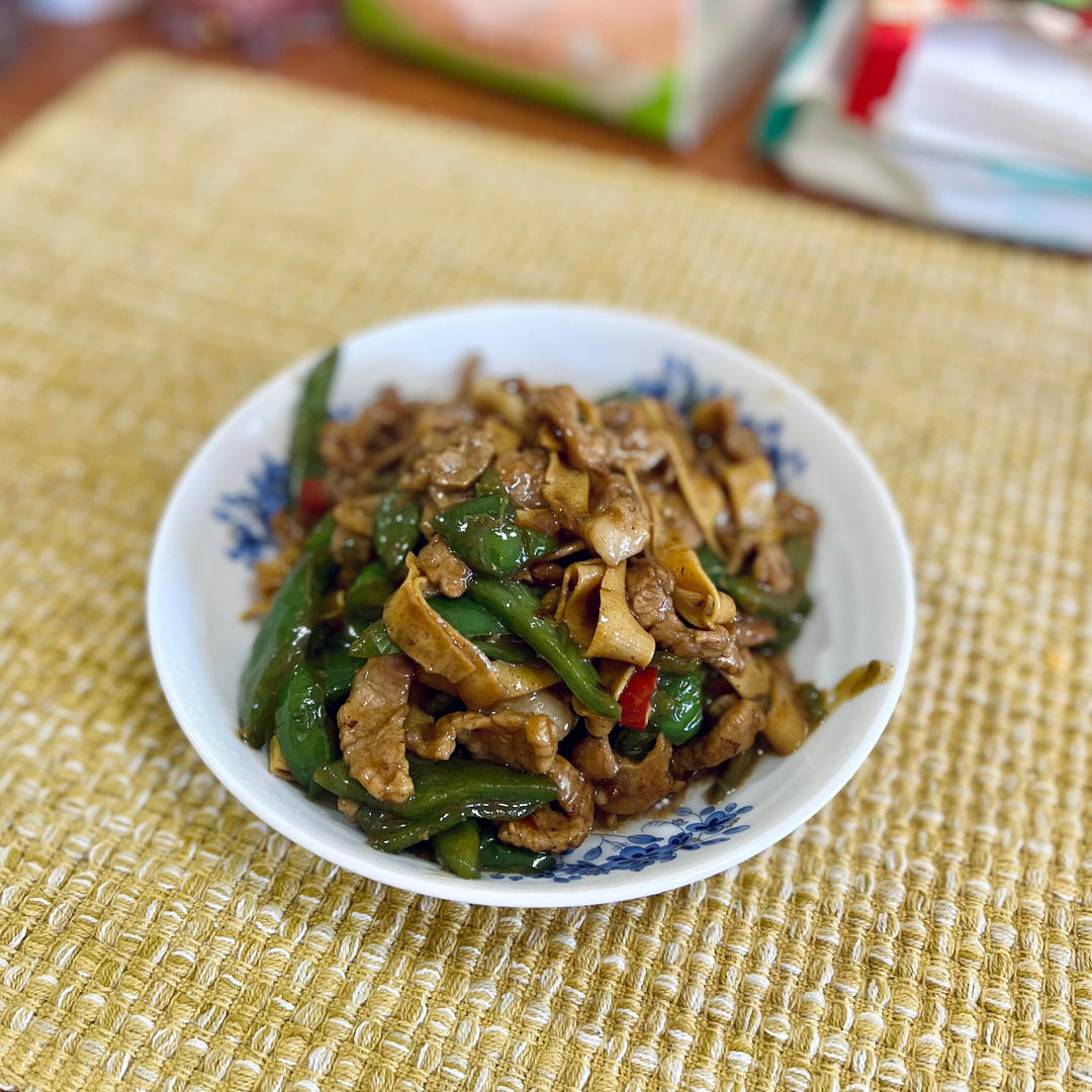 青椒肉丝千张小炒