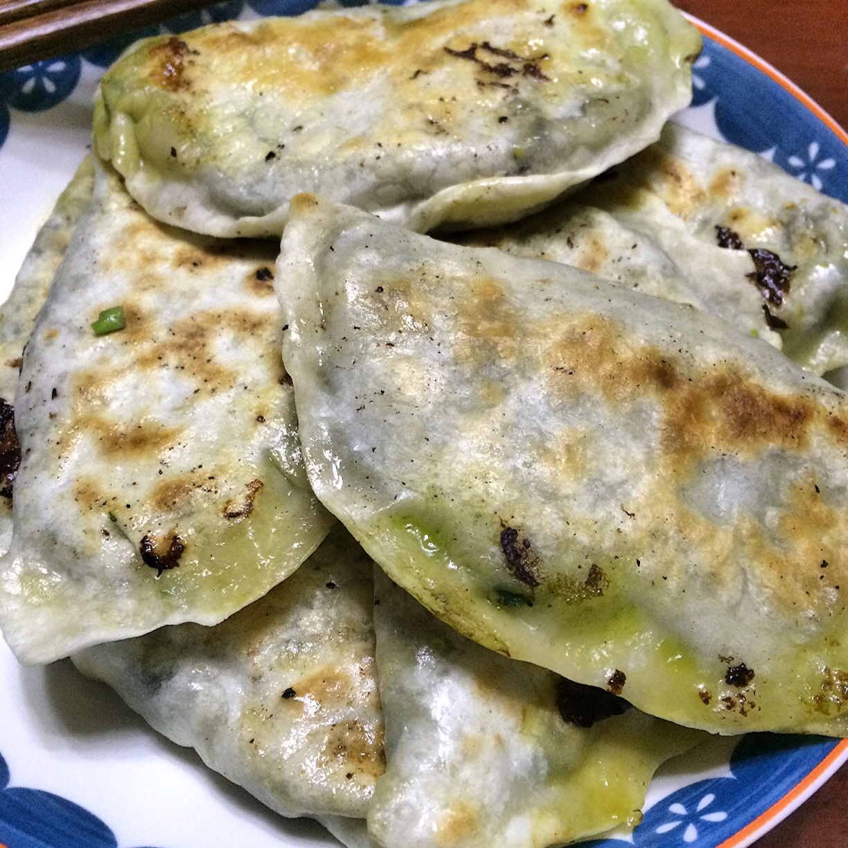 蔚祥做的韭菜合子