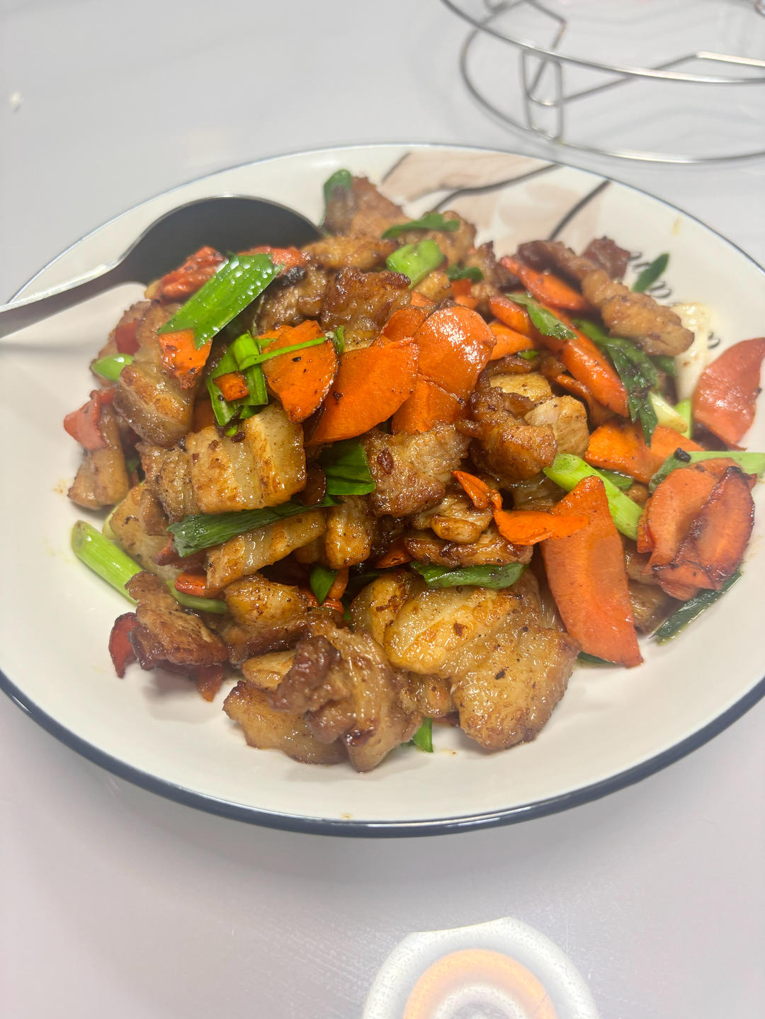 光盘的炒五花肉片