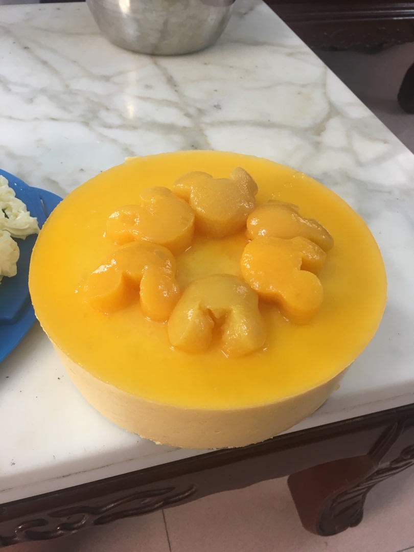 芒果酸奶慕斯加镜面 （8寸）