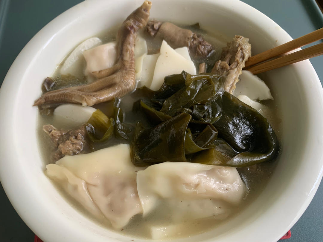 海带炖鸭汤