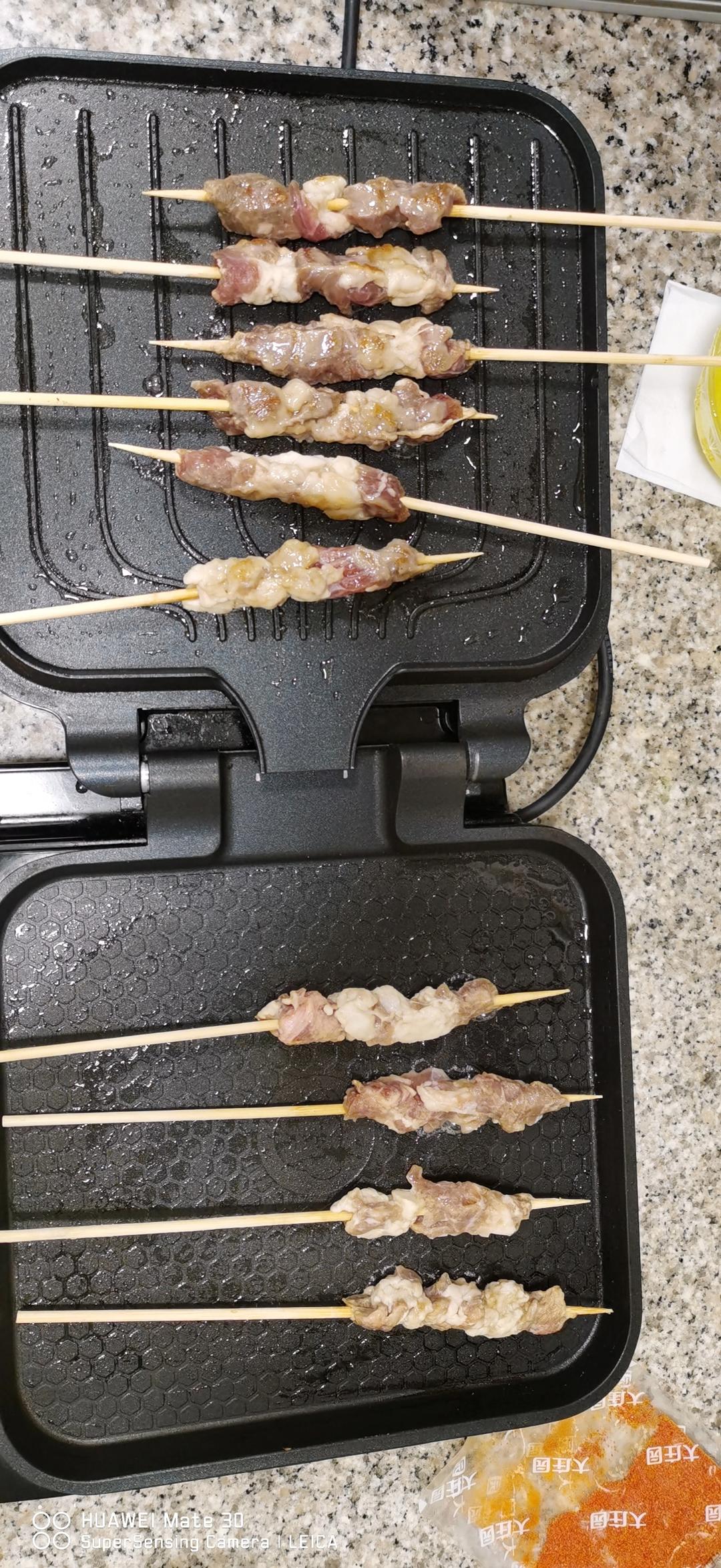 电饼铛版烤串！快捷简单好吃，满足你吃串的灵魂