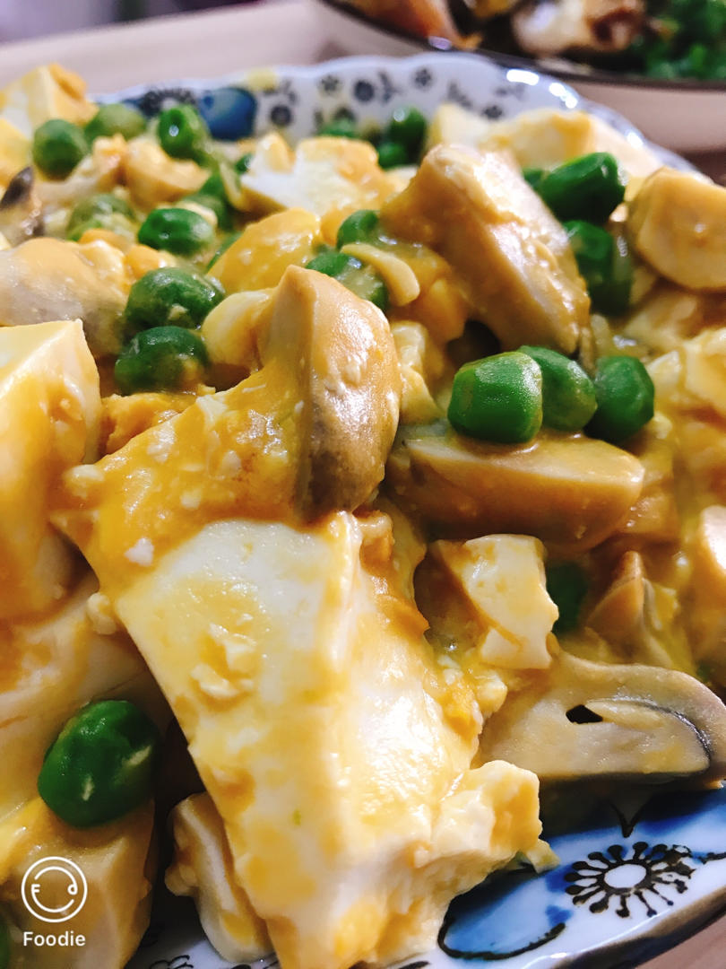 蟹黄豆腐（咸蛋黄版）