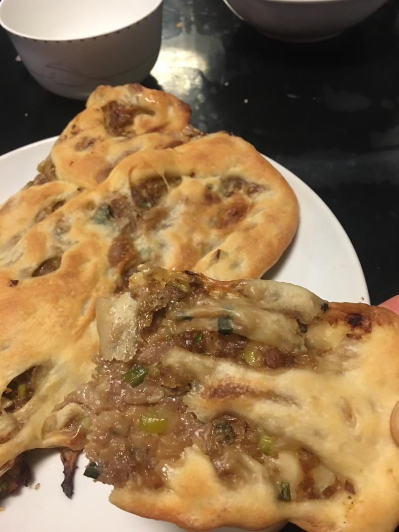 👩‍🍳香喷喷的榨菜鲜肉锅盔～吃一次忘不了💁🏻‍♀️