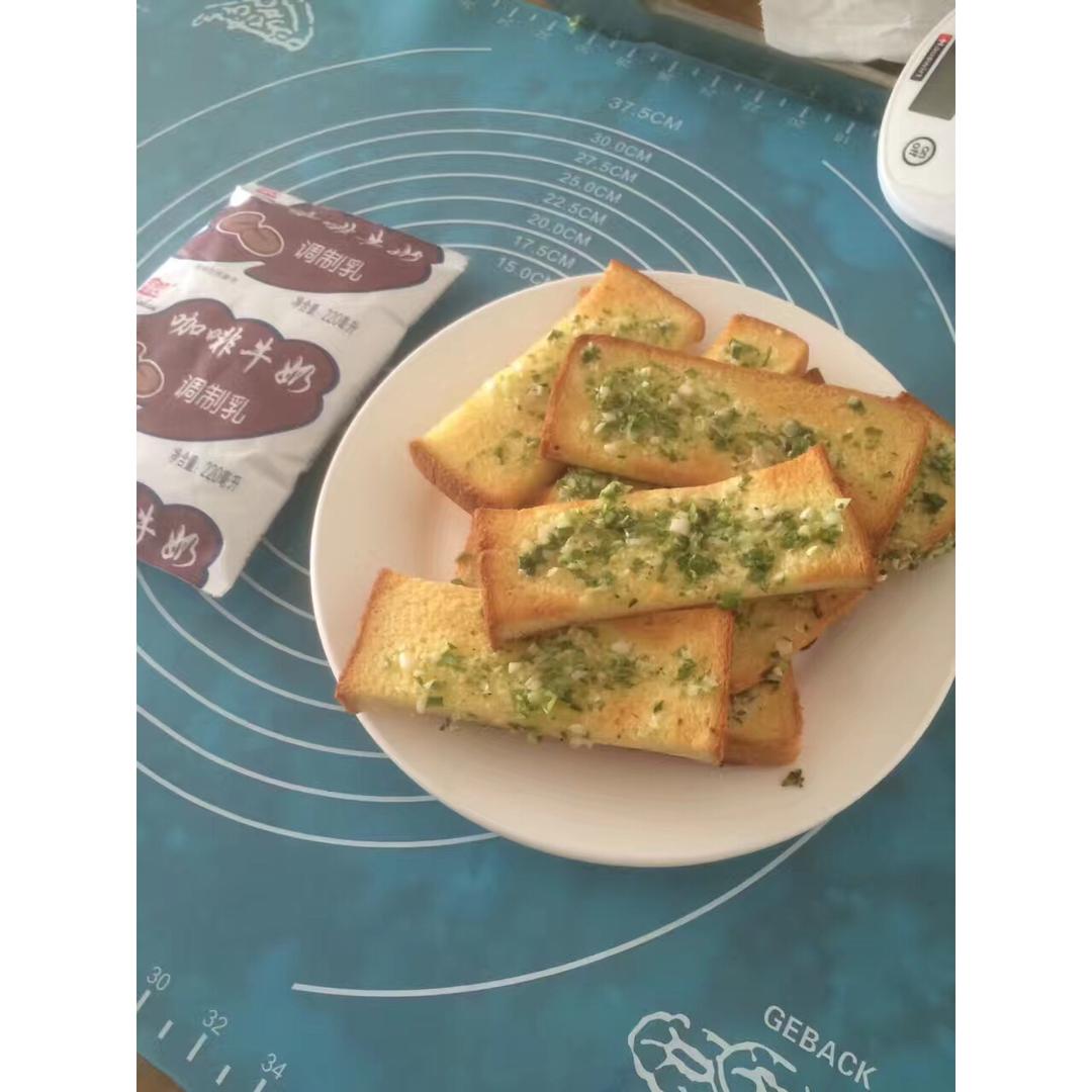 香蒜面包条